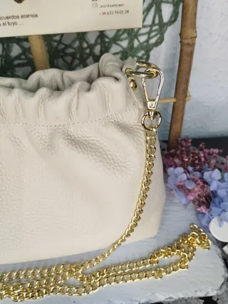 Bolso 100% Piel Fruncido color  Beige