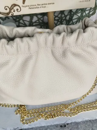 Bolso 100% Piel Fruncido color  Beige