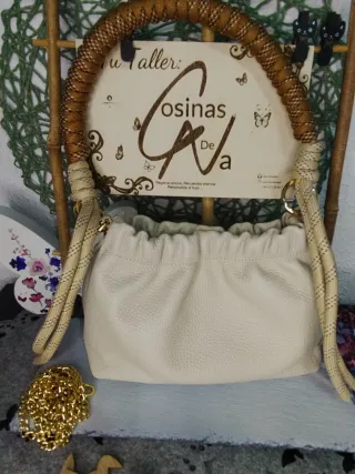 Bolso 100% Piel Fruncido color  Beige