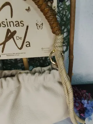 Bolso 100% Piel Fruncido color  Beige