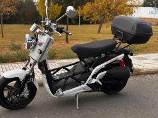 Daelim B-bone 125cc Scooter Automática