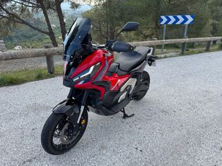 Honda X-ADV 2024 garantia oficial solo 8000km