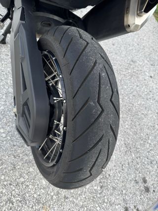 Honda X-ADV 2024 garantia oficial solo 8000km