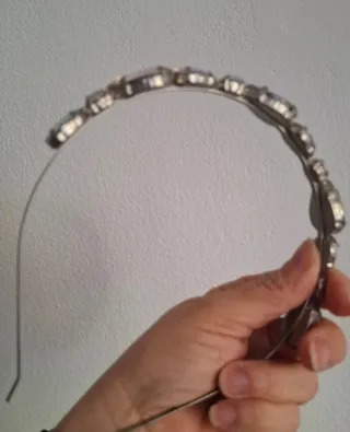 Diadema joya cristales tornasolados