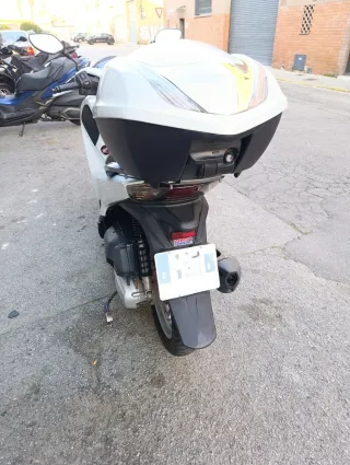 Honda SH 125i Blanca