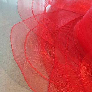 Cappello a tesa larga rosso