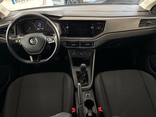 Volkswagen Polo 95CV Gasolina 48.000Kms 2019