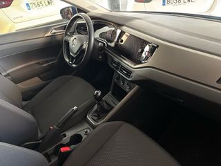 Volkswagen Polo 95CV Gasolina 48.000Kms 2019