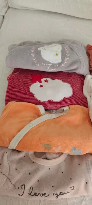 Pijamas de bebé (varios modelos)