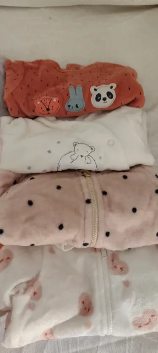 Pijamas de bebé (varios modelos)