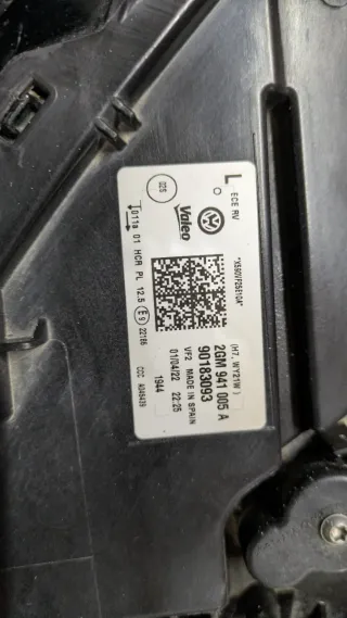 Faro T-Cross Izquierdo