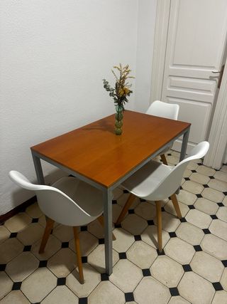 Mesa comedor madera y metal minimal