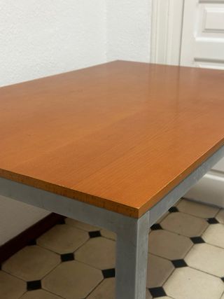 Mesa comedor madera y metal minimal