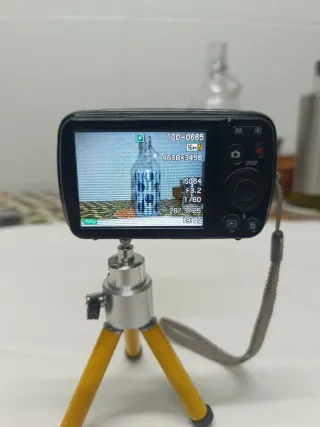 Cámara Digital Casio EXILIM Negra. EX,N1. 16,1 mp.