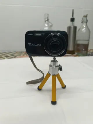 Cámara Digital Casio EXILIM Negra. EX,N1. 16,1 mp.