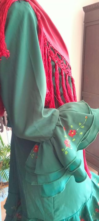 Traje Flamenca Verde Pintado a Mano Talla 40