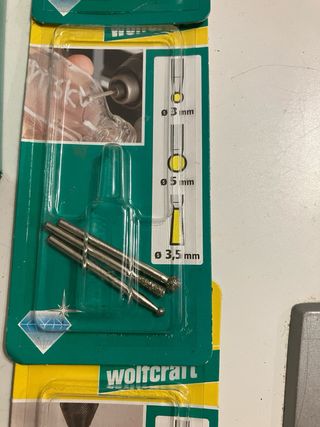 LOTE 7 ACCESORIOS PARA TRABAJAR LA MADERA