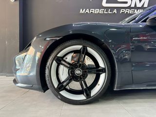 Porsche TAYCAN TURBO 680cv