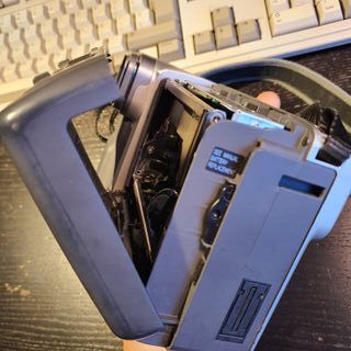 Sharp VL-H770S Cámara Digital Plata (SIN PROBAR)