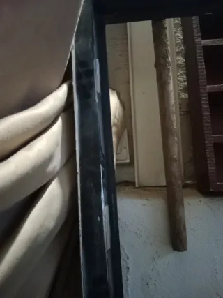 Puerta de cristal y aluminio negra