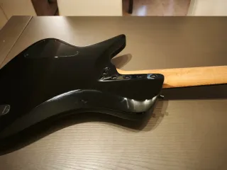 Bajo Redsub Coliseum 5 cuerdas