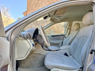 Mercedes-Benz Clase C 2004