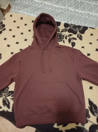 Sudadera Zara Hombre Talla M color burdeos