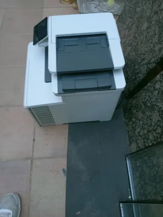 Impresora HP LASER JET PRO MFP M479 fdw