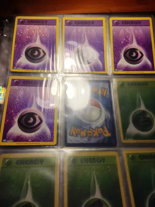 Carta Pokémon Energía Psíquica holográfica