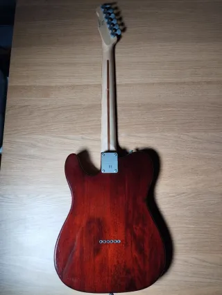 Guitarra Fender Squier Telec. Obey E.Limitada