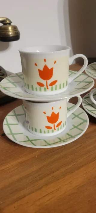Juego de 4 tazas de café de porcelana