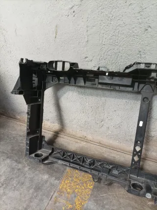 Panel frontal coche Ford fiesta