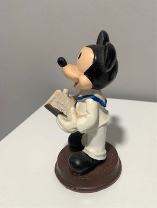 Figura de comunión niño