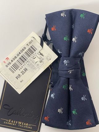 Pajarita Azul Marino Calaveras Easy Wear Nueva