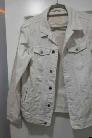 Chaqueta vaquera blanca