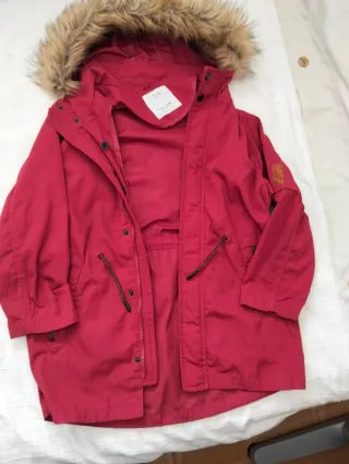 Cazadora niño 8 años roja con capucha