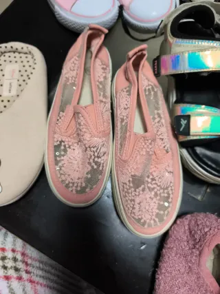 Zapatos niña todo 7 €