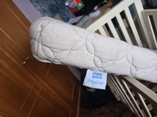 Cuna Micuna + colchón (120x60) con luz LED