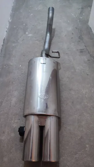 Silencioso escape doble cromado