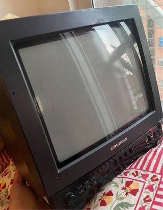 TV Grundig pequeña tubo ideal consola Retro