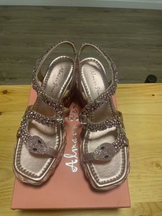 Sandalias Alma en Pena cuña rosa