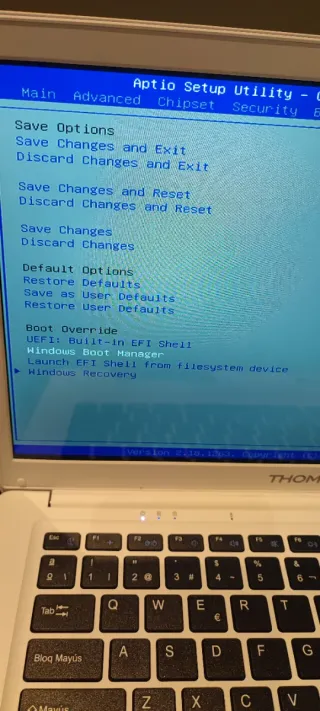 Portátil Thomson sp-neo14c-4wh32 en color blanco