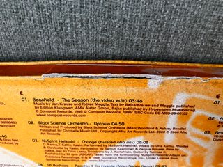 Caja Vinilos Afrotronic 3 LP Box audiopharm