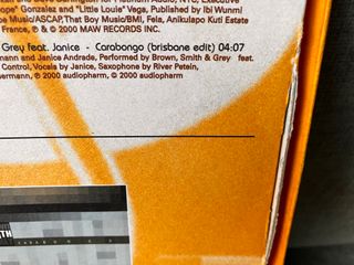 Caja Vinilos Afrotronic 3 LP Box audiopharm