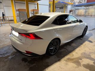 Lexus IS 300h Luxury F Sport 223CV garantía 2031