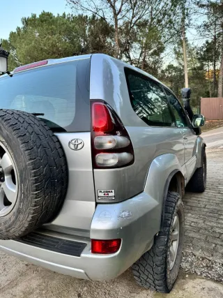 Toyota Land Cruiser 2004