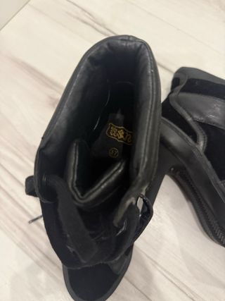 Botines de tacón negros