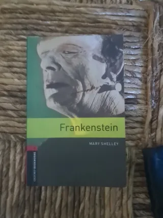 Oxford Bookworms Library: Level 3:: Frankenstei...
