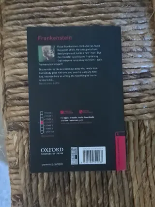 Oxford Bookworms Library: Level 3:: Frankenstei...