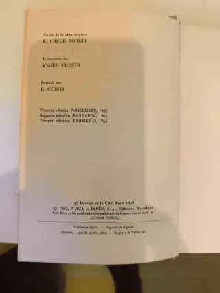 Lucrecia Borgia, por Cécil Saint - Laurent